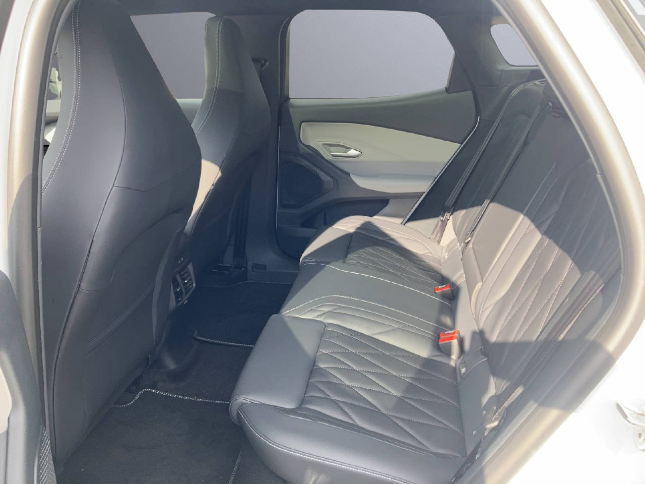 FORD Explorer Extended Range Premium, Électrique, Voiture de démonstration, Automatique - 6