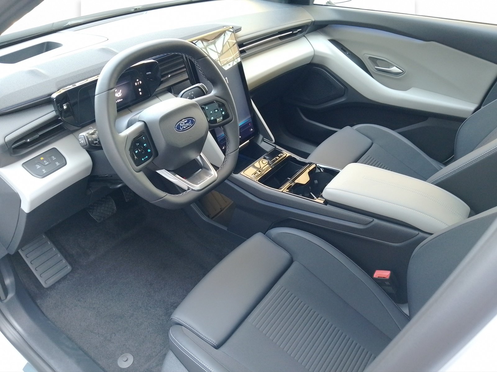 FORD Explorer Extended Range Premium AWD, Elektro, Neuwagen, Automat - 6