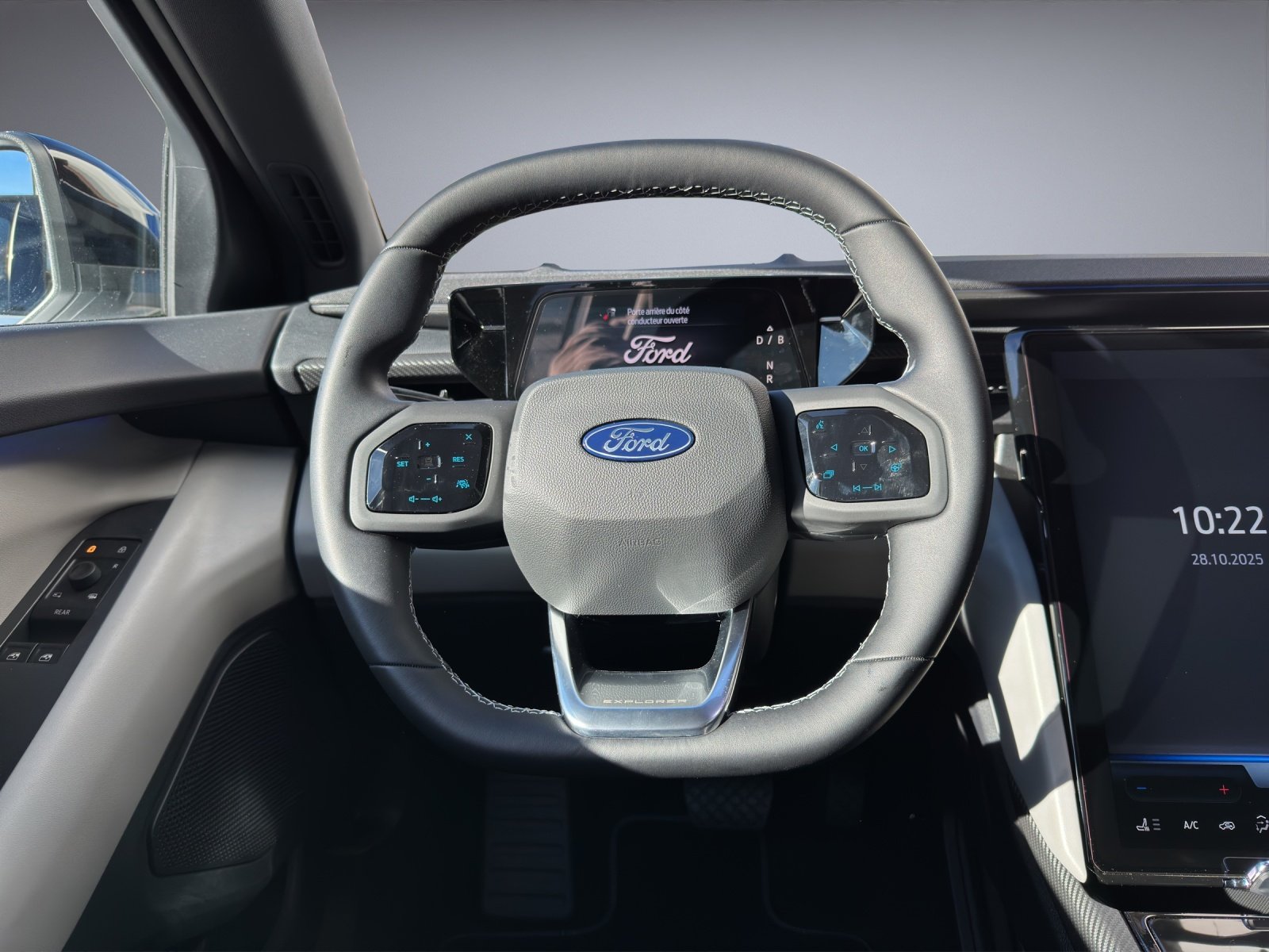 FORD Explorer Extended Range Premium AWD, Elektro, Occasion / Gebraucht, Automat - 6