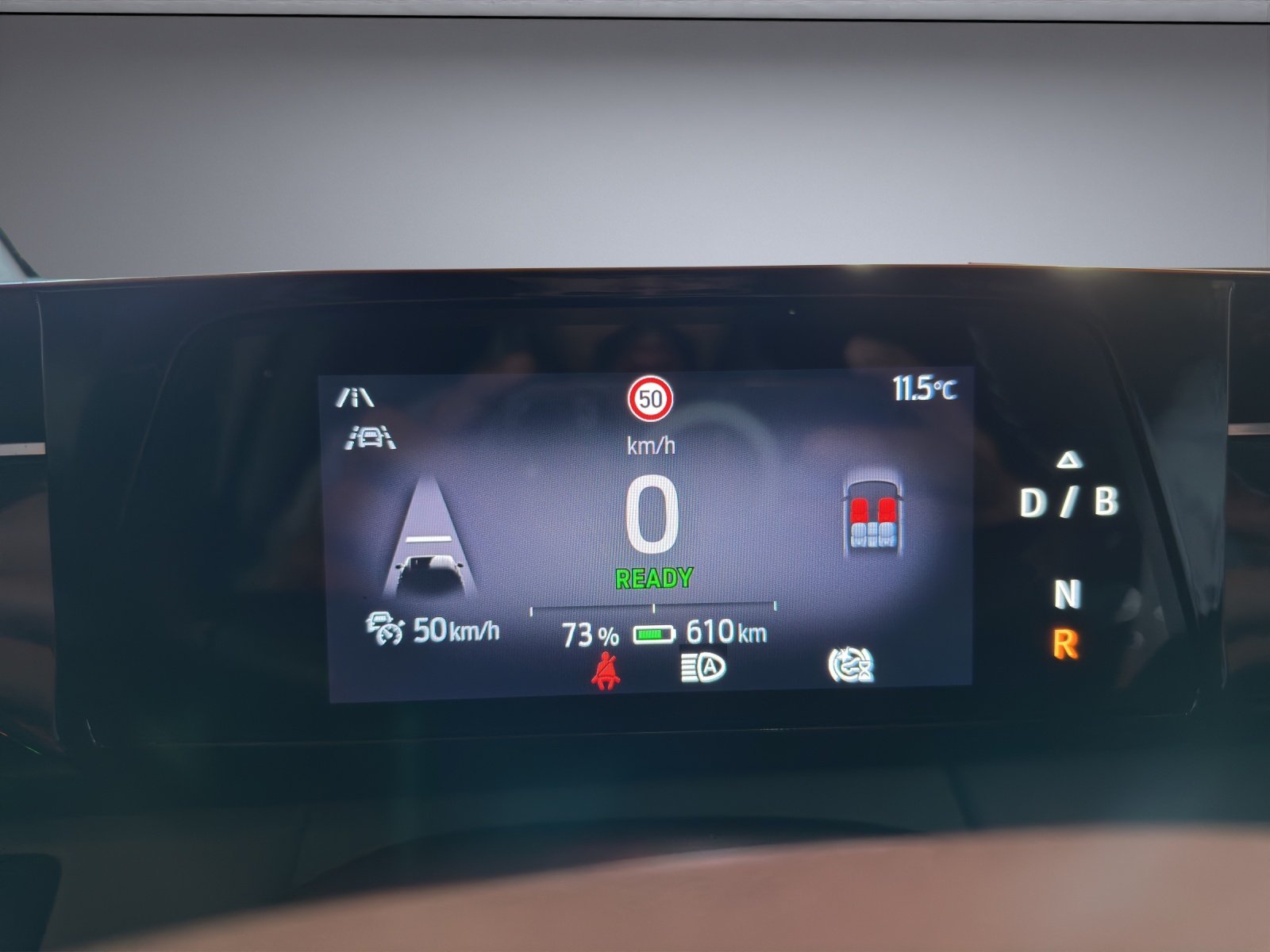 FORD Explorer Extended Range Premium AWD, Elektro, Occasion / Gebraucht, Automat - 7