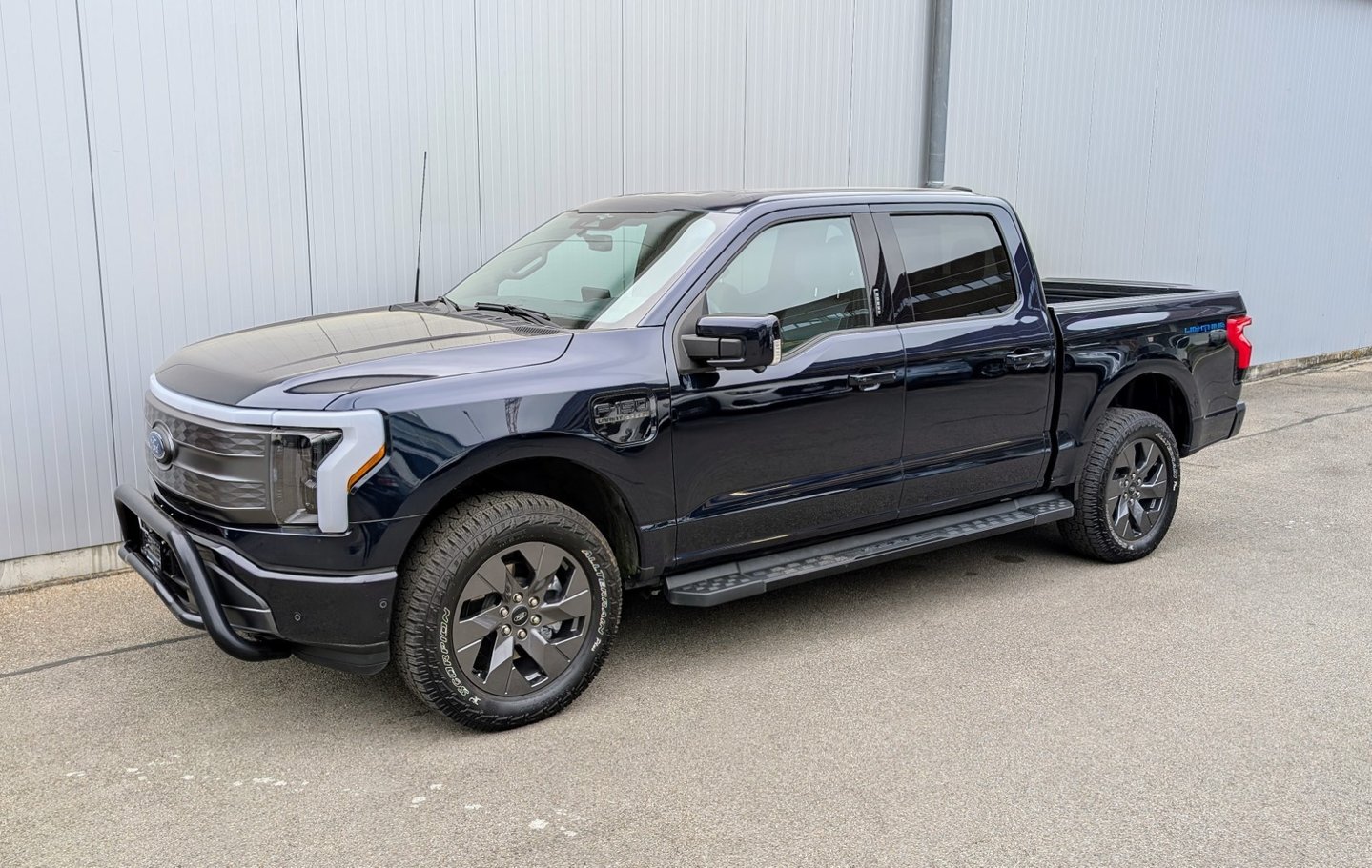 FORD F-150 Lightning 91 kWh Lariat Launch Edition, Électrique, Occasion / Utilisé, Automatique - 2