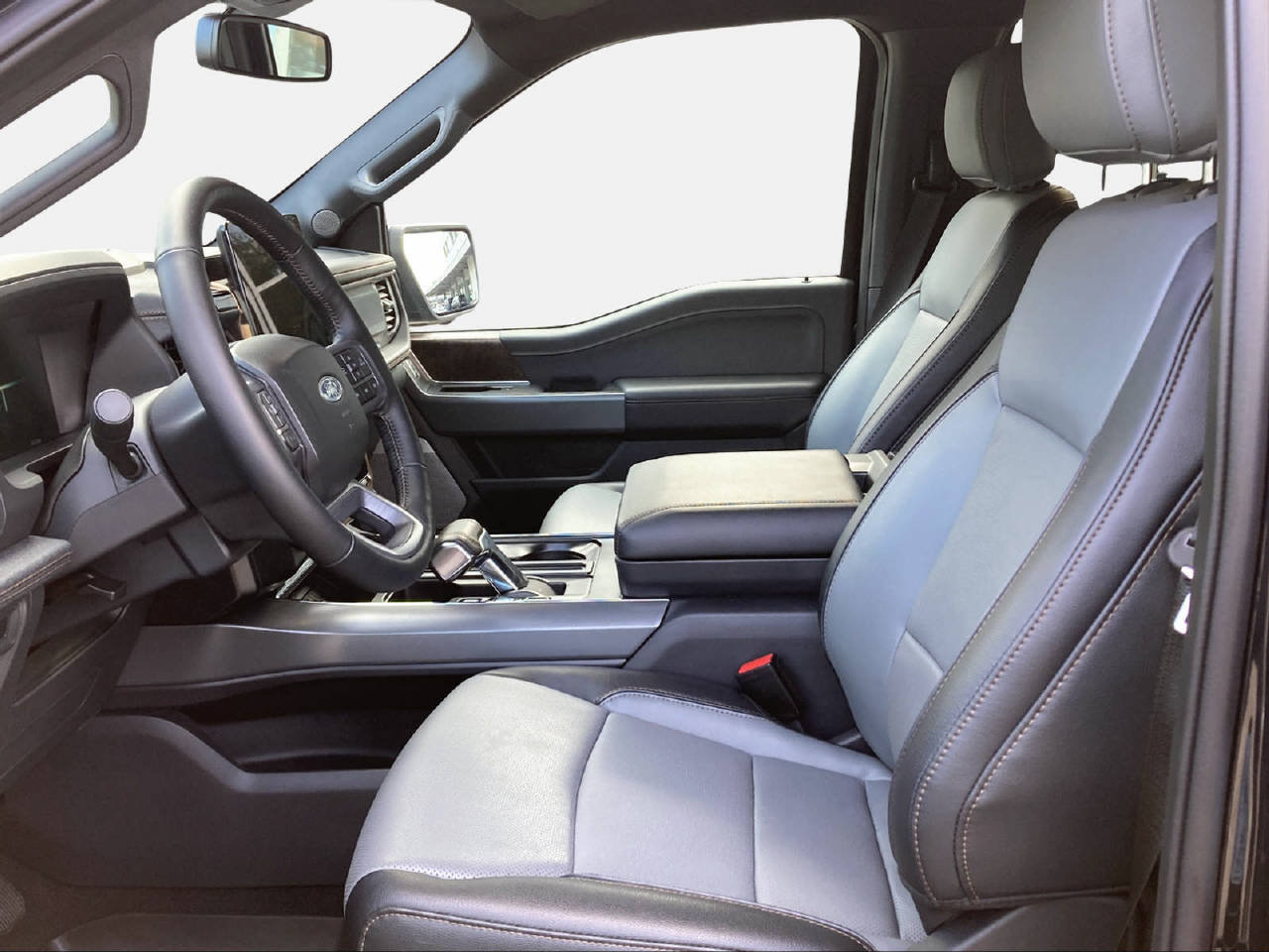 FORD F-150 Lightning DKab.Pick-up 98 kWh Lariat Launch Edition, Elettrica, Auto nuove, Automatico - 2
