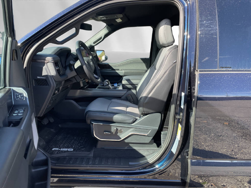 FORD F-150 Lightning DKab.Pick-up 98 kWh Lariat Launch Edition, Electric, New car, Automatic - 4