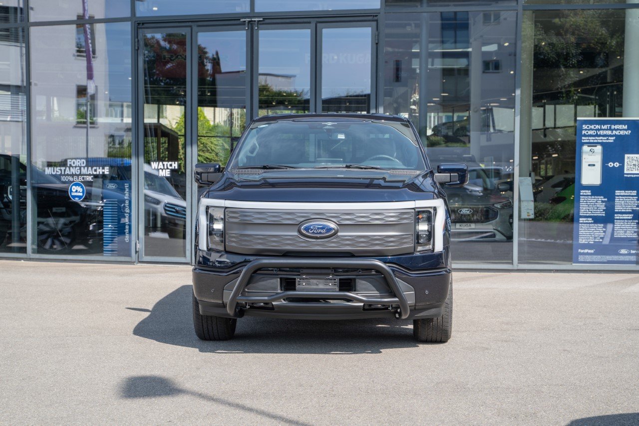 FORD F-150 Lightning DKab.Pick-up 98 kWh Lariat Launch Edition, Elektro, Vorführwagen, Automatik - 2