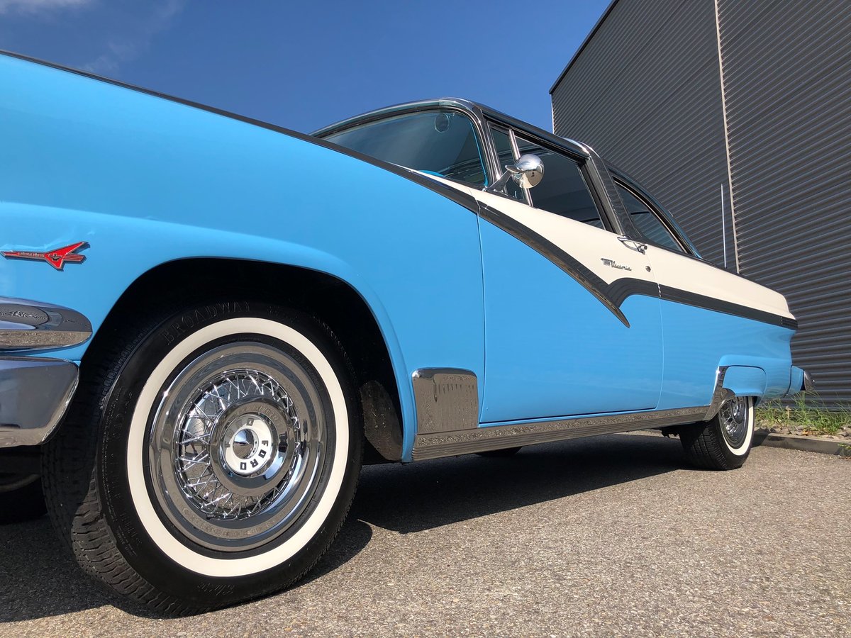 FORD Fairlane Victoria, Benzin, Occasion / Gebraucht, Automatik - 4