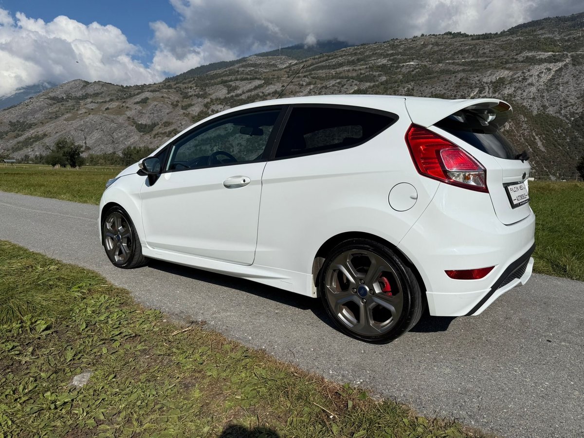 FORD Fiesta 1.6 SCTi ST-2, Essence, Occasion / Utilisé, Manuelle - 7