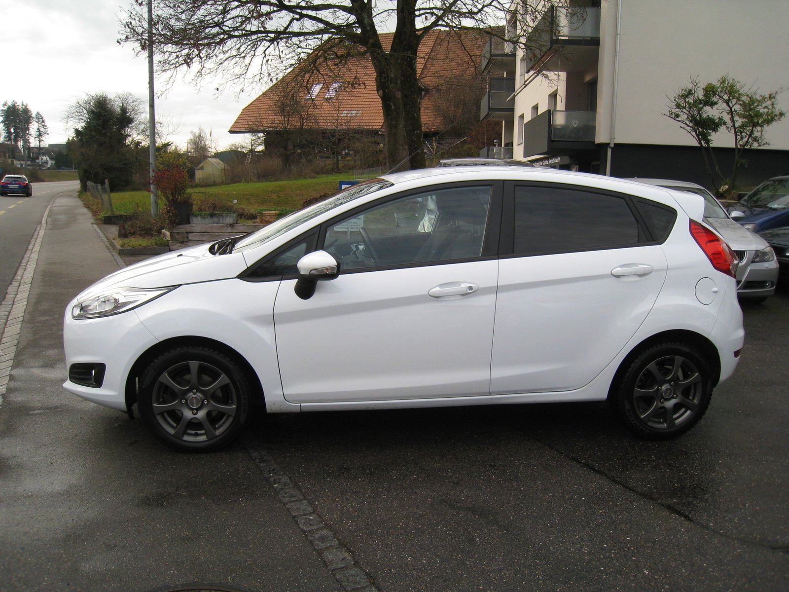 FORD Fiesta 1.0 SCTi Freetech, Petrol, Second hand / Used, Manual - 4