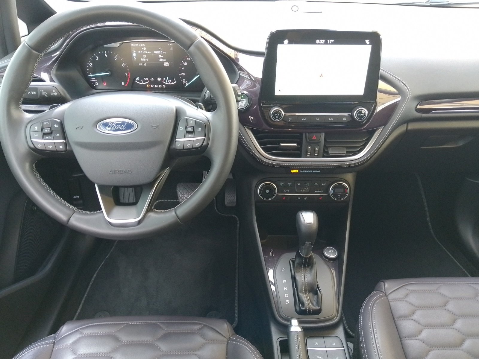 FORD Fiesta 1.0 EcoB Vignale, Petrol, Second hand / Used, Automatic - 6