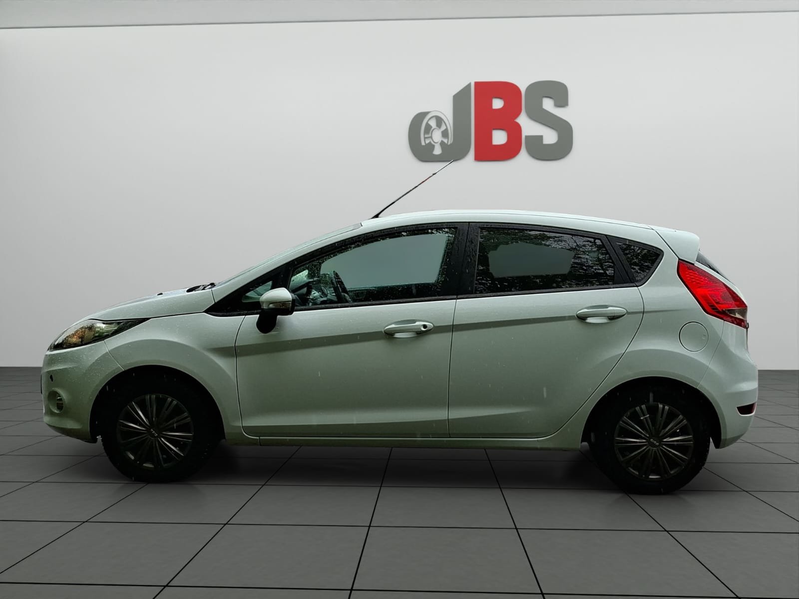 FORD Fiesta 1.25 16V Ambiente, Essence, Occasion / Utilisé, Manuelle - 4