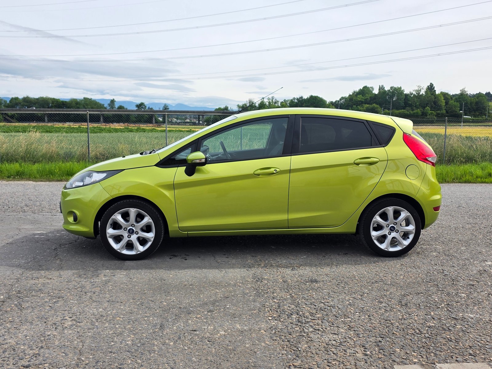 FORD Fiesta 1.4 16V Colourline / Ab Mfk 12.2025, Petrol, Second hand / Used, Manual - 3