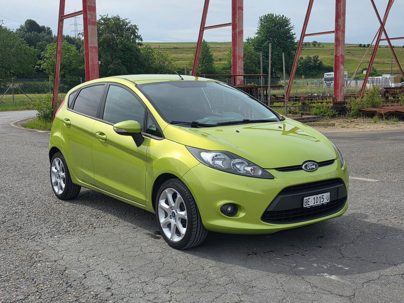 FORD Fiesta 1.4 16V Colourline / Ab Mfk 12.2025, Petrol, Second hand / Used, Manual - 5