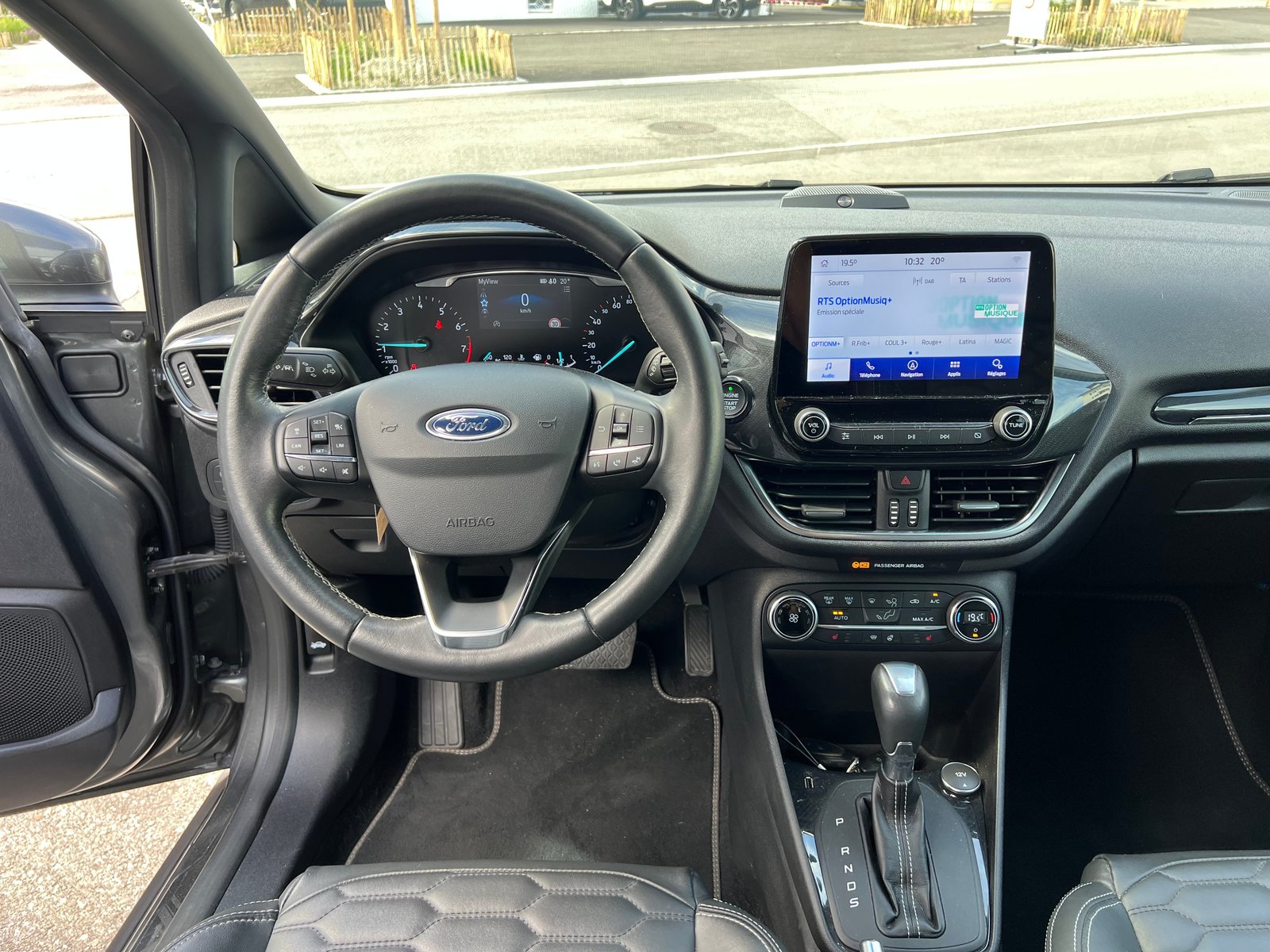 FORD Fiesta 1.0 SCTi Active+ Automat, Benzin, Occasion / Gebraucht, Automatik - 6