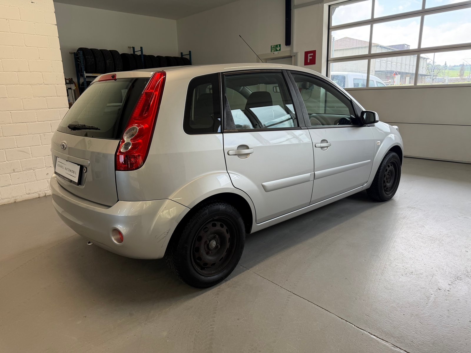 FORD Fiesta 1.4 16V Ambiente, Petrol, Second hand / Used, Manual - 5