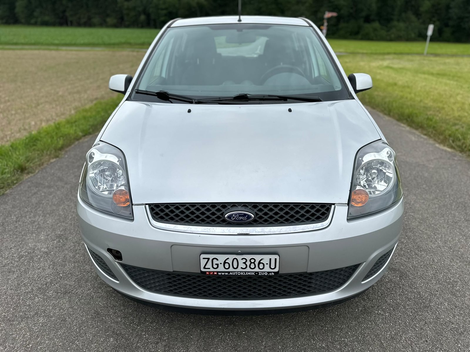FORD Fiesta 1.4 16V Ghia, Petrol, Second hand / Used, Manual - 3