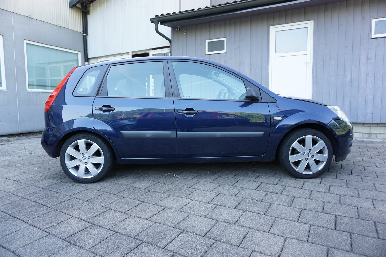 FORD Fiesta 1.4 16V Trend, Essence, Occasion / Utilisé, Manuelle - 6