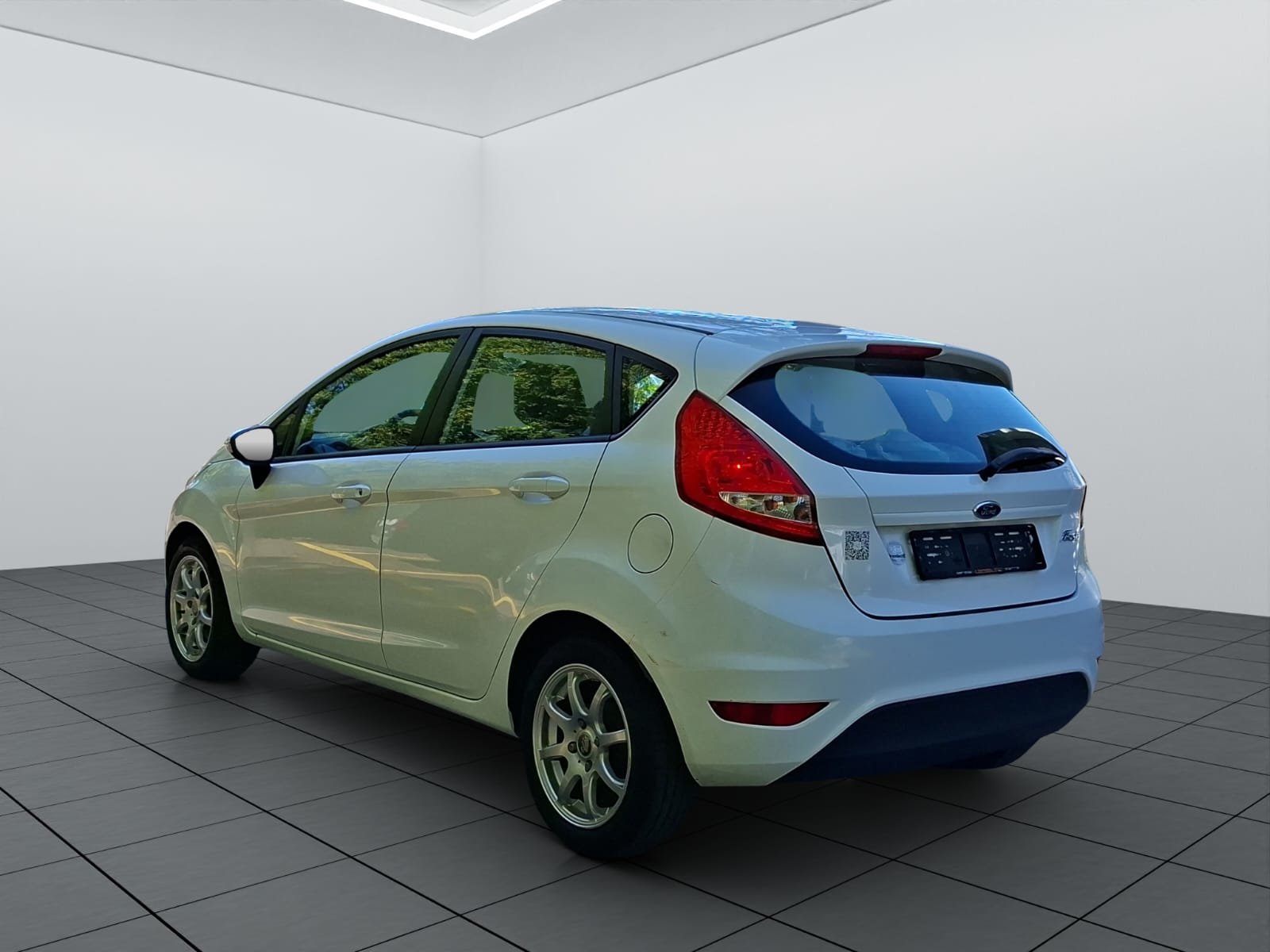 FORD Fiesta 1.25 16V Trend, Petrol, Second hand / Used, Manual - 5