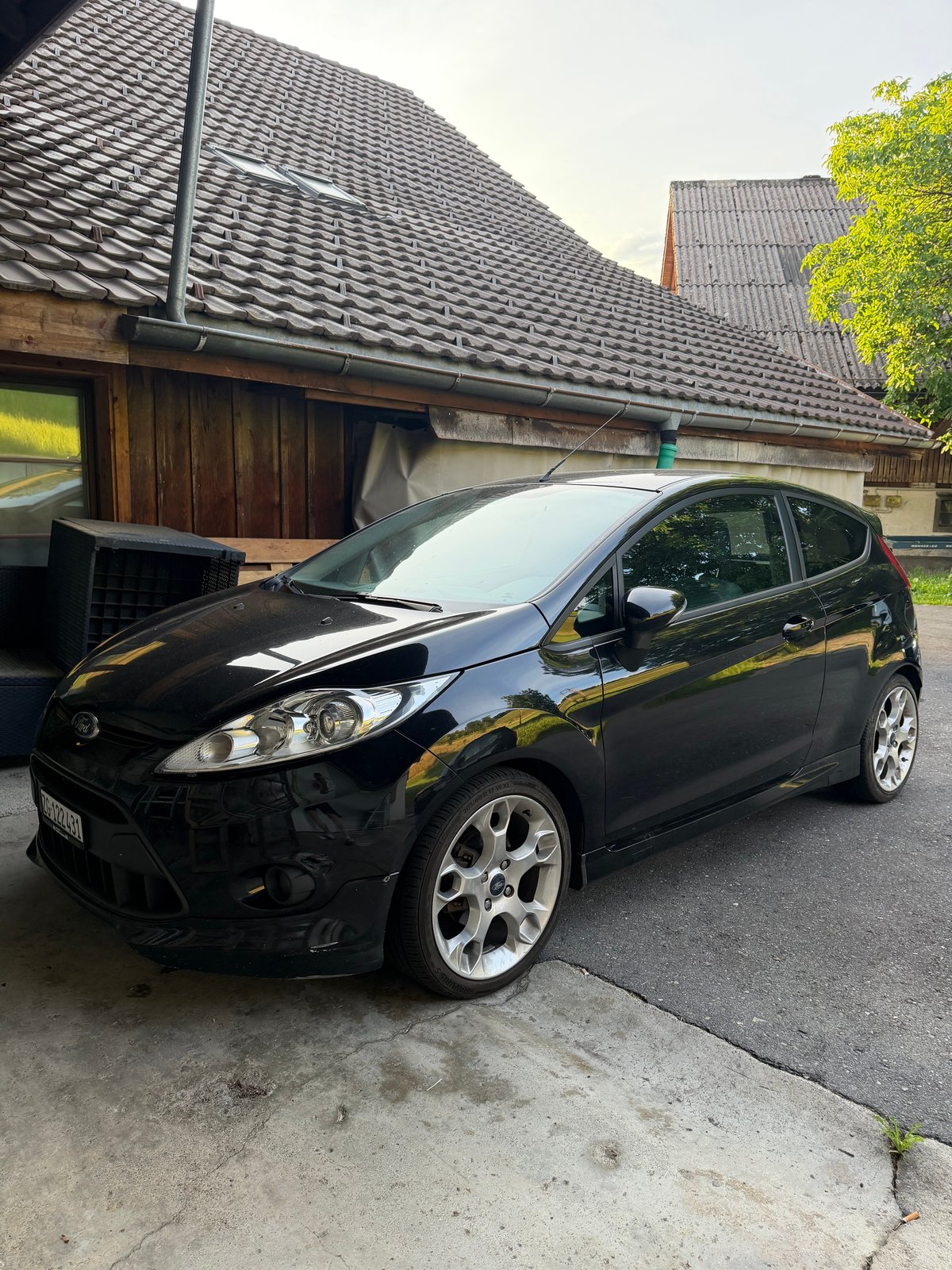 FORD Fiesta 1.6 16V Sport, Benzin, Occasion / Gebraucht, Handschaltung - 2