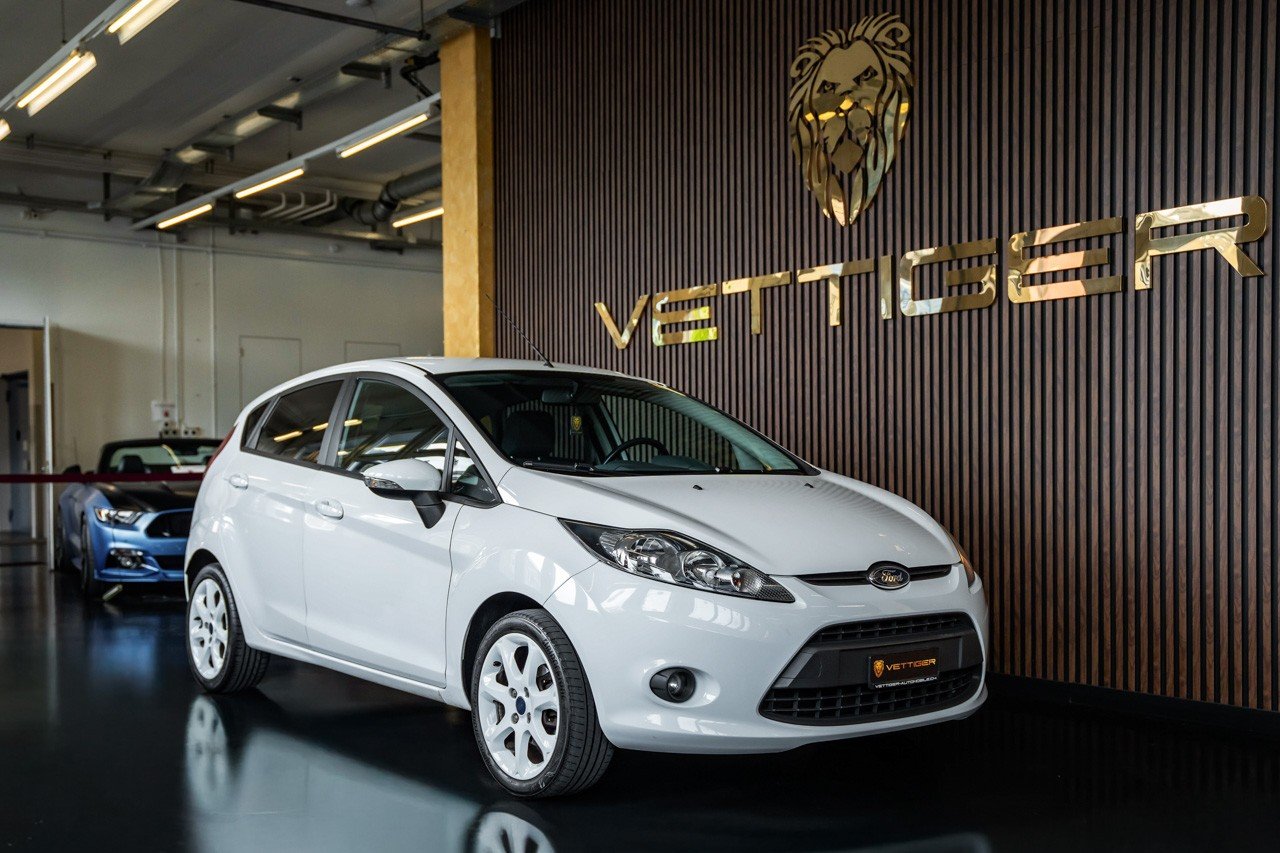 FORD Fiesta 1.25 16V Colourline