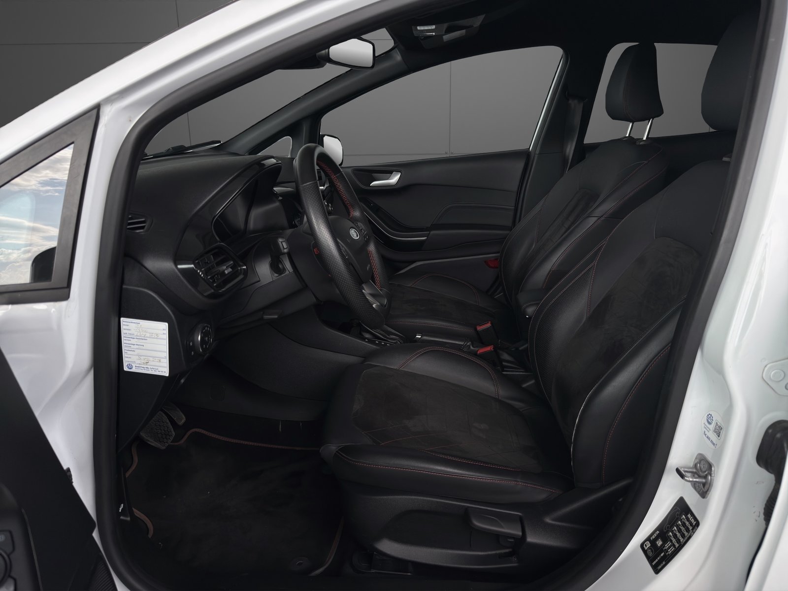 FORD Fiesta 1.0 SCTi MHEV ST Line X Automat, Mild-Hybrid Benzin/Elektro, Occasion / Gebraucht, Automatik - 6
