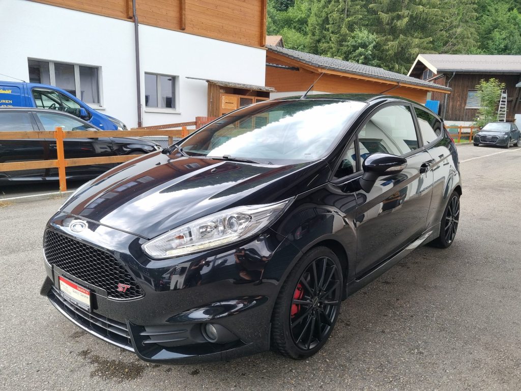 FORD FIESTA 1.6 EcoB ST-1
