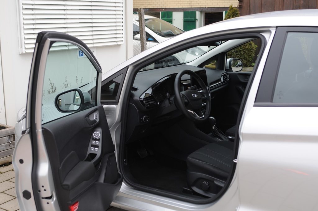 FORD Fiesta 1.0 EcoB 125 Cool & Connect, Benzin, Occasion / Gebraucht, Automatik - 6