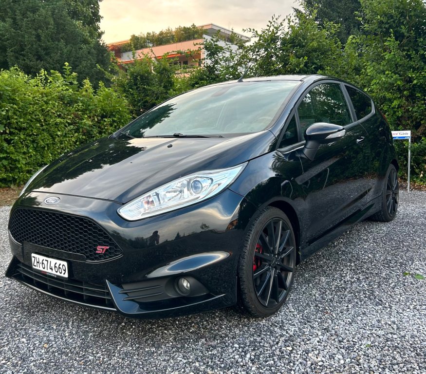 FORD FIESTA 1.6 EcoB ST-2