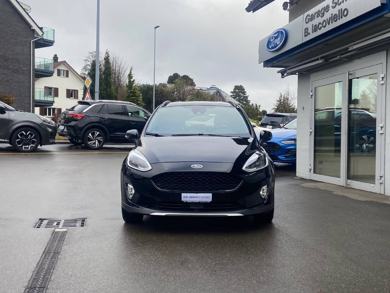 FORD Fiesta 1.0 EcoB Active, Essence, Occasion / Utilisé, Automatique - 2