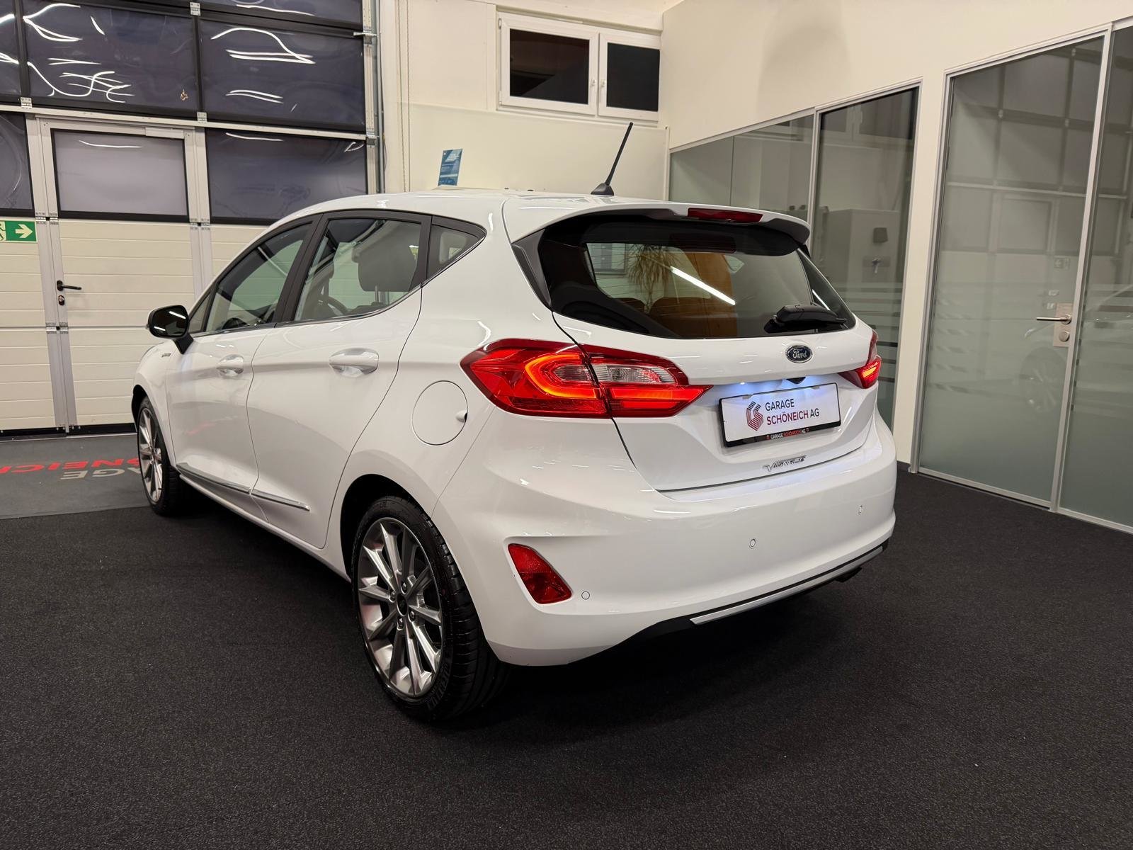 FORD Fiesta 1.0 EcoB Vignale, Petrol, Second hand / Used, Automatic - 7