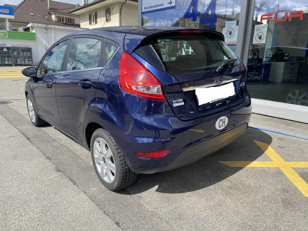 FORD Fiesta 1.6 TDCi Titanium, Diesel, Occasion / Utilisé, Manuelle - 4