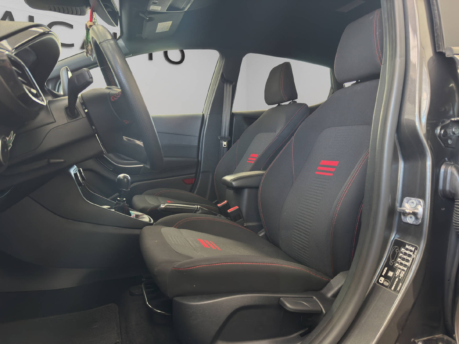 FORD Fiesta 1.0 EcoB Hybrid ST-Line X, Mild-Hybrid Benzin/Elektro, Occasion / Gebraucht, Handschaltung - 5