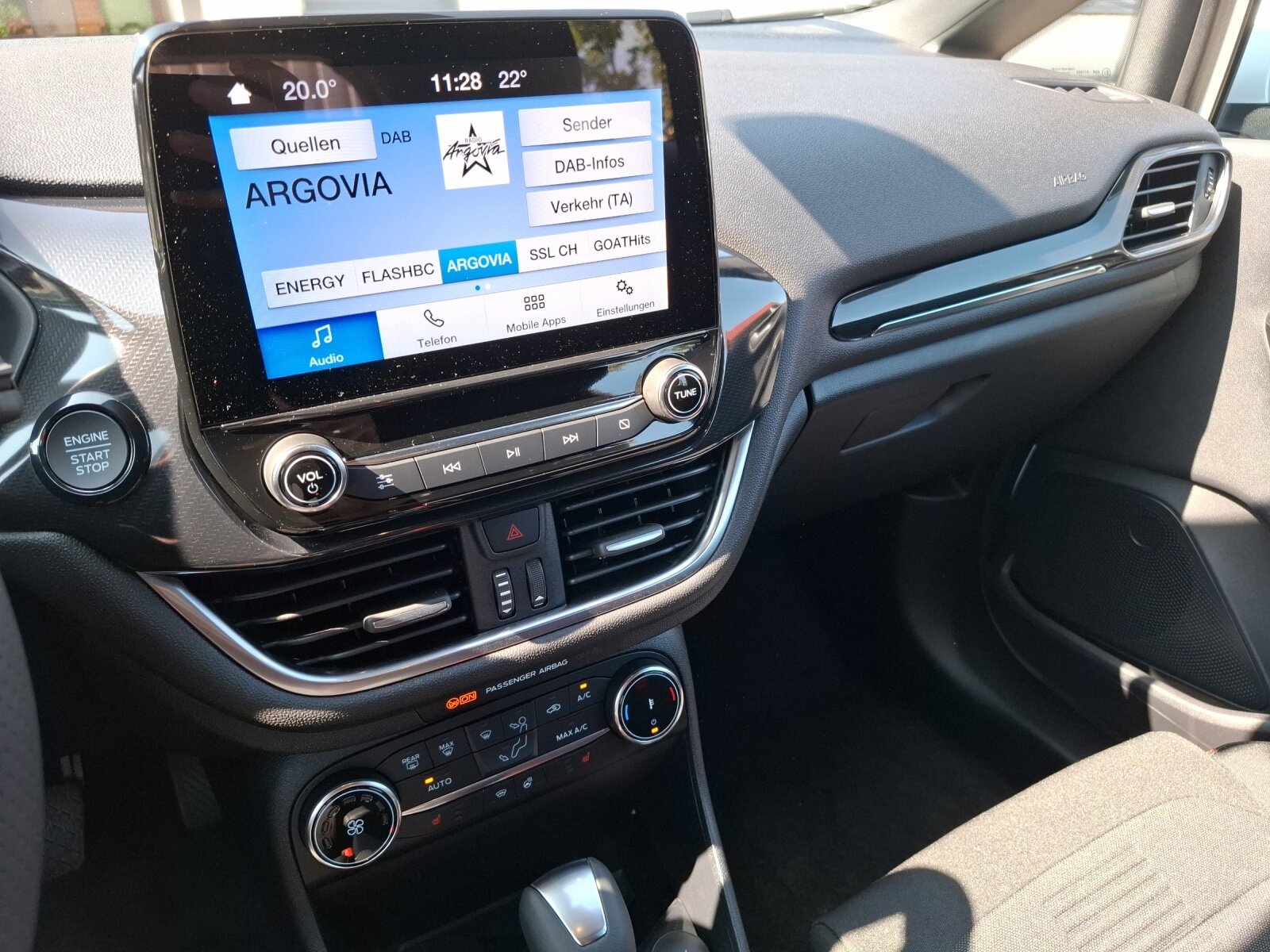 FORD Fiesta 1.0 EcoB Hybrid ST-Line, Mild-Hybrid Petrol/Electric, Second hand / Used, Automatic - 6