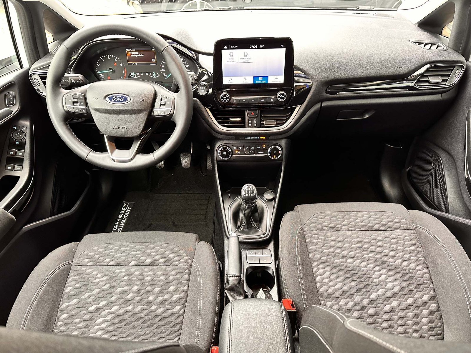FORD Fiesta 1.1 Titanium, Benzina, Occasioni / Usate, Manuale - 7