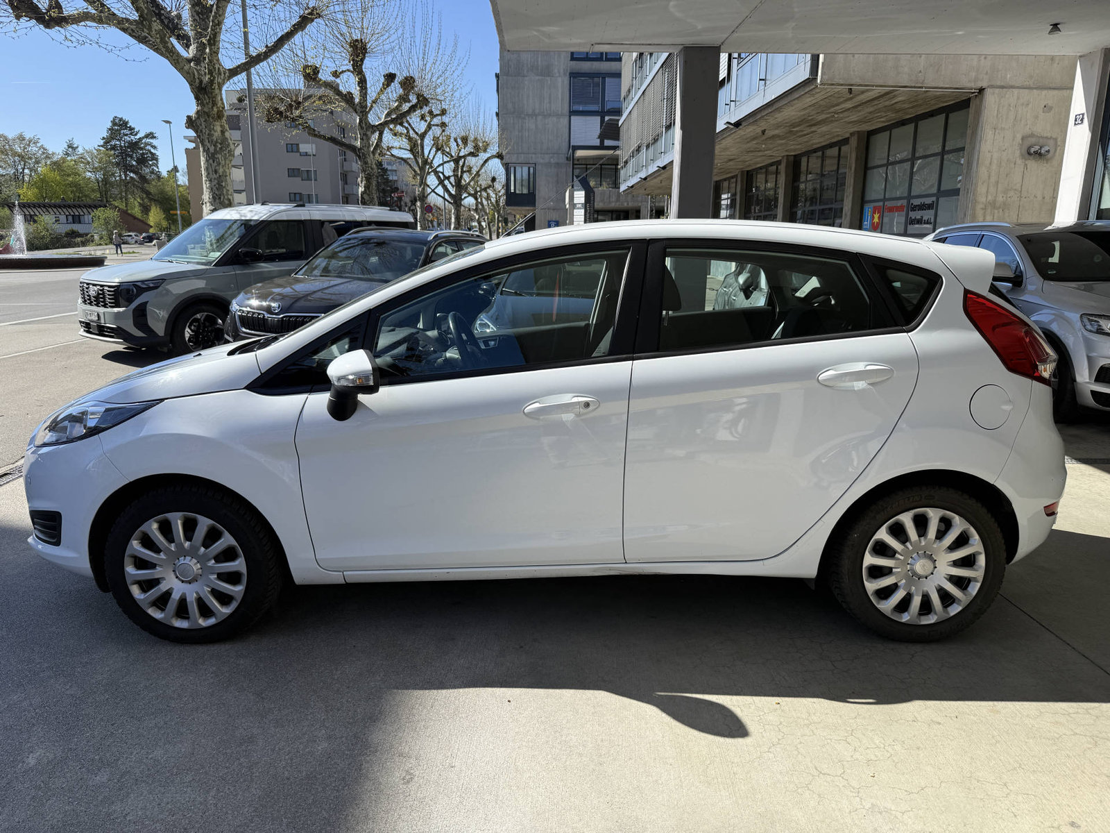 FORD Fiesta 1.0 EcoB 100 Trend, Essence, Occasion / Utilisé, Automatique - 2