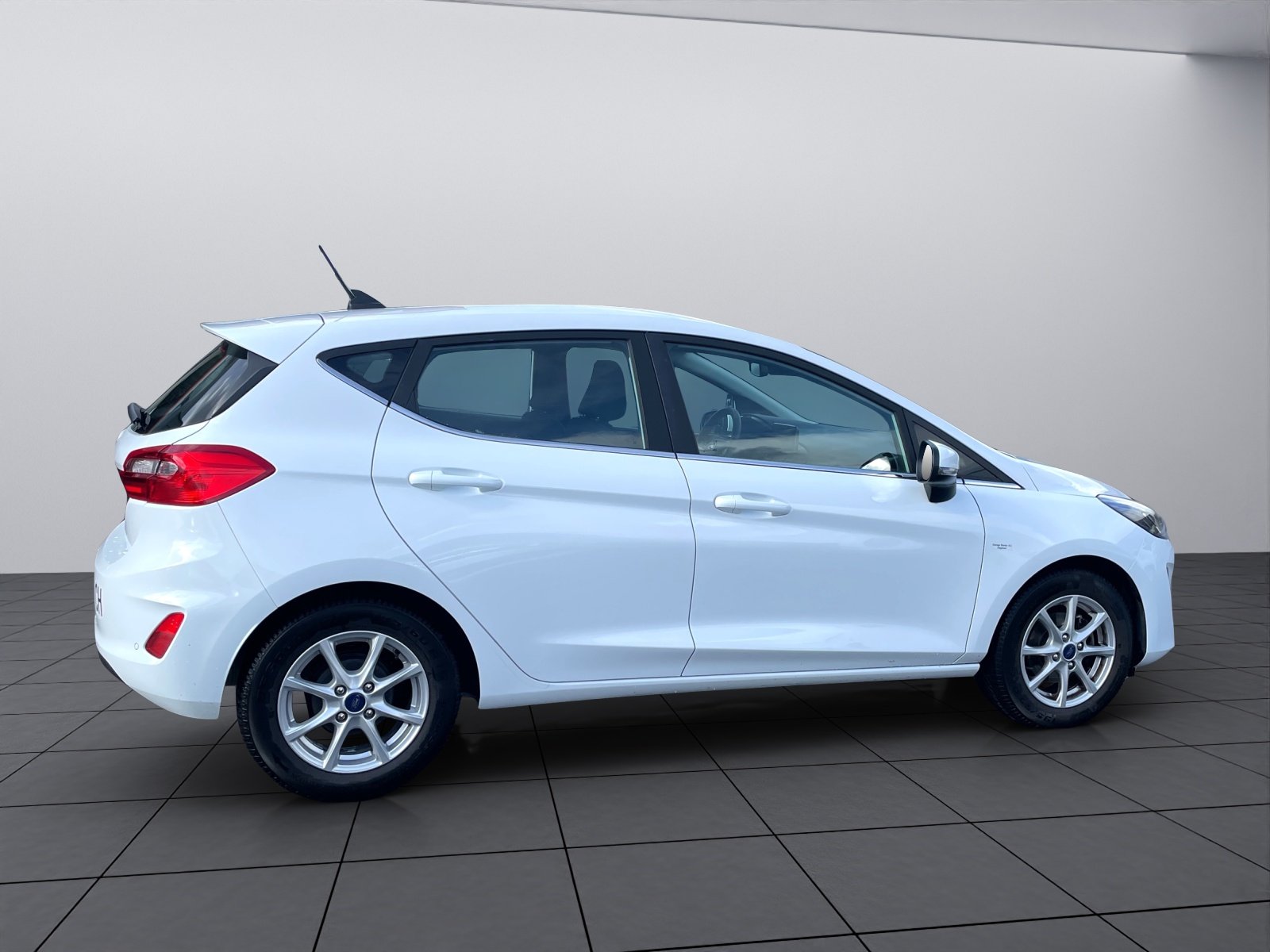 FORD Fiesta 1.0 EcoB Titanium, Essence, Occasion / Utilisé, Manuelle - 4