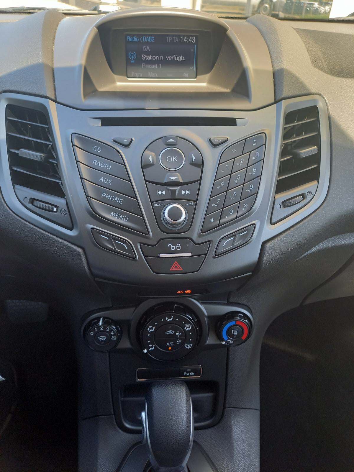 FORD Fiesta 1.0 EcoB 100 Trend, Essence, Occasion / Utilisé, Automatique - 7