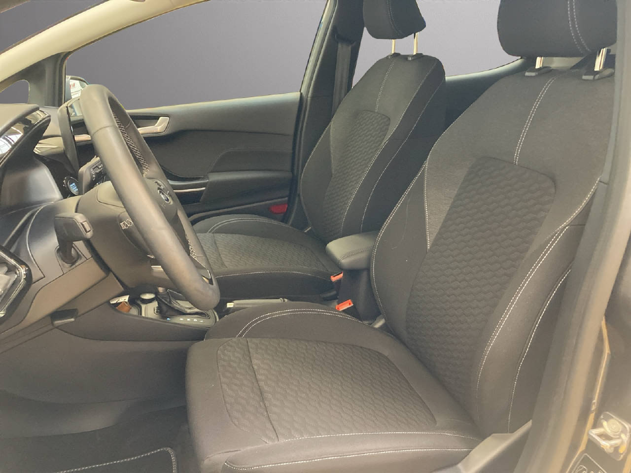 FORD Fiesta 1.0 mHEV 125 PS Titanium X, Mild-Hybrid Petrol/Electric, Second hand / Used, Automatic - 5