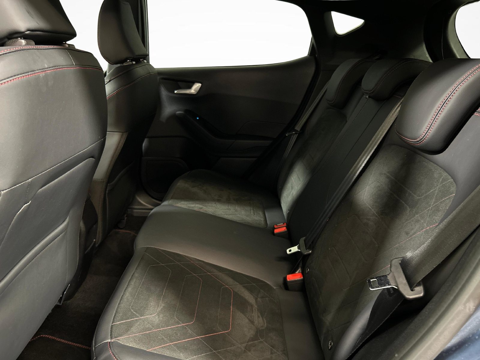 FORD Fiesta 1.0 EcoB Hybrid ST-Line X, Mild-Hybrid Benzin/Elektro, Occasion / Gebraucht, Automatik - 4