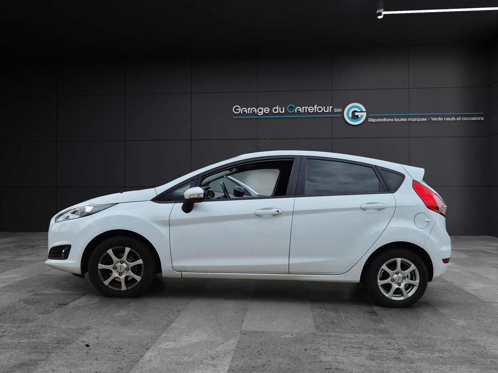 FORD Fiesta Berline 1.0 EcoB 100 Trend, Petrol, Second hand / Used, Manual - 4