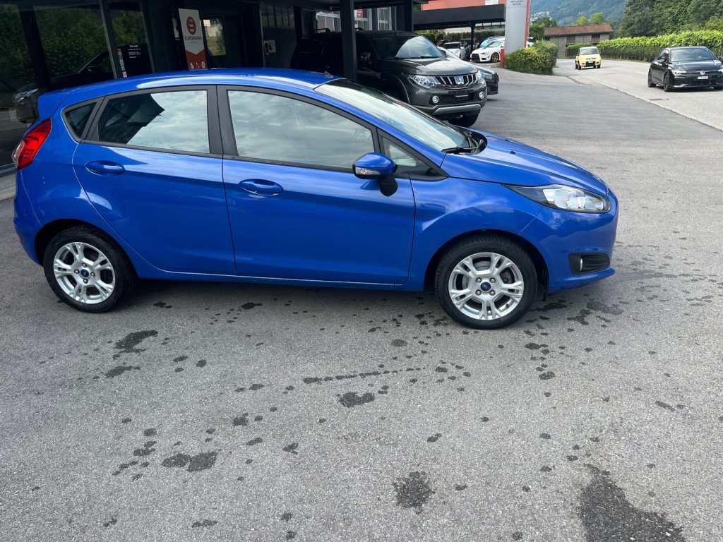 FORD FIESTA 1.0 EcoB 100 Titanium, Petrol, Second hand / Used, Manual - 2