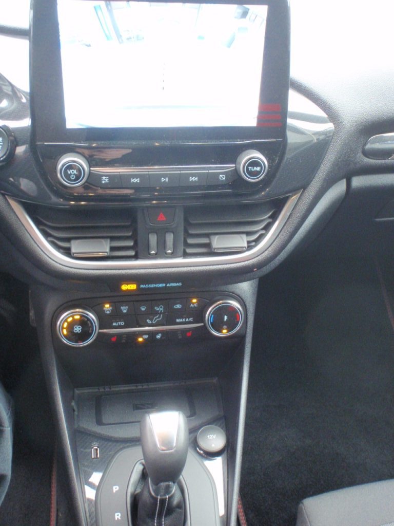 FORD FIESTA 1.0 EcoB Hybrid ST-Line X, Mild-Hybrid Benzin/Elektro, Occasion / Gebraucht, Automatik - 7