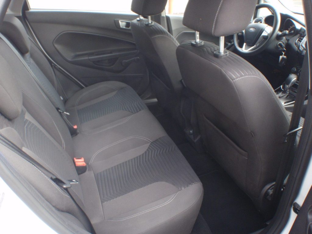 FORD FIESTA 1.0 EcoB 100 Titanium, Essence, Occasion / Utilisé, Automatique - 6