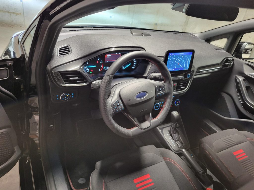 FORD 1.0 EcoB Hybrid ST-Line X, Mild-Hybrid Benzin/Elektro, Occasion / Gebraucht, Automatik - 4