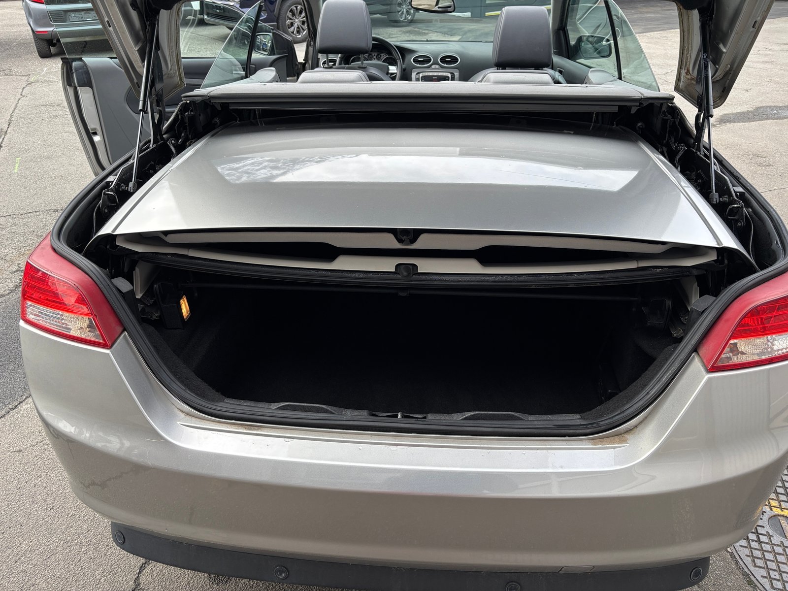 FORD FOCUS CC 2.0i Titanium, Benzin, Occasion / Gebraucht, Handschaltung - 7