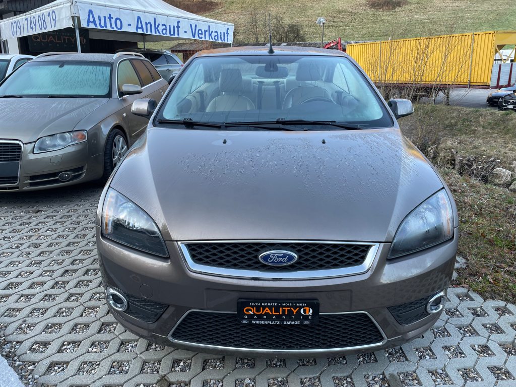 FORD FOCUS 2.0i 16V Titanum, Petrol, Second hand / Used, Automatic - 2