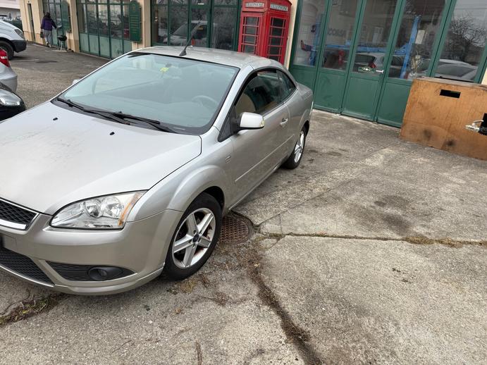 FORD Focus CC 1.6i Ambiente, Petrol, Second hand / Used, Manual