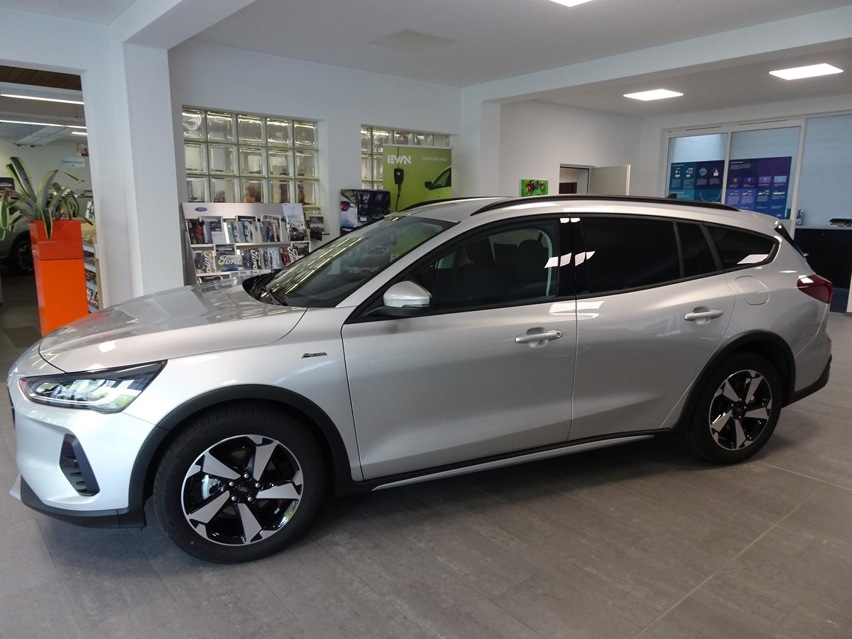 FORD Focus Station Wagon 1.0i EcoB Hybrid 155 Active X, Hybride Leggero Benzina/Elettrica, Auto nuove, Automatico - 3