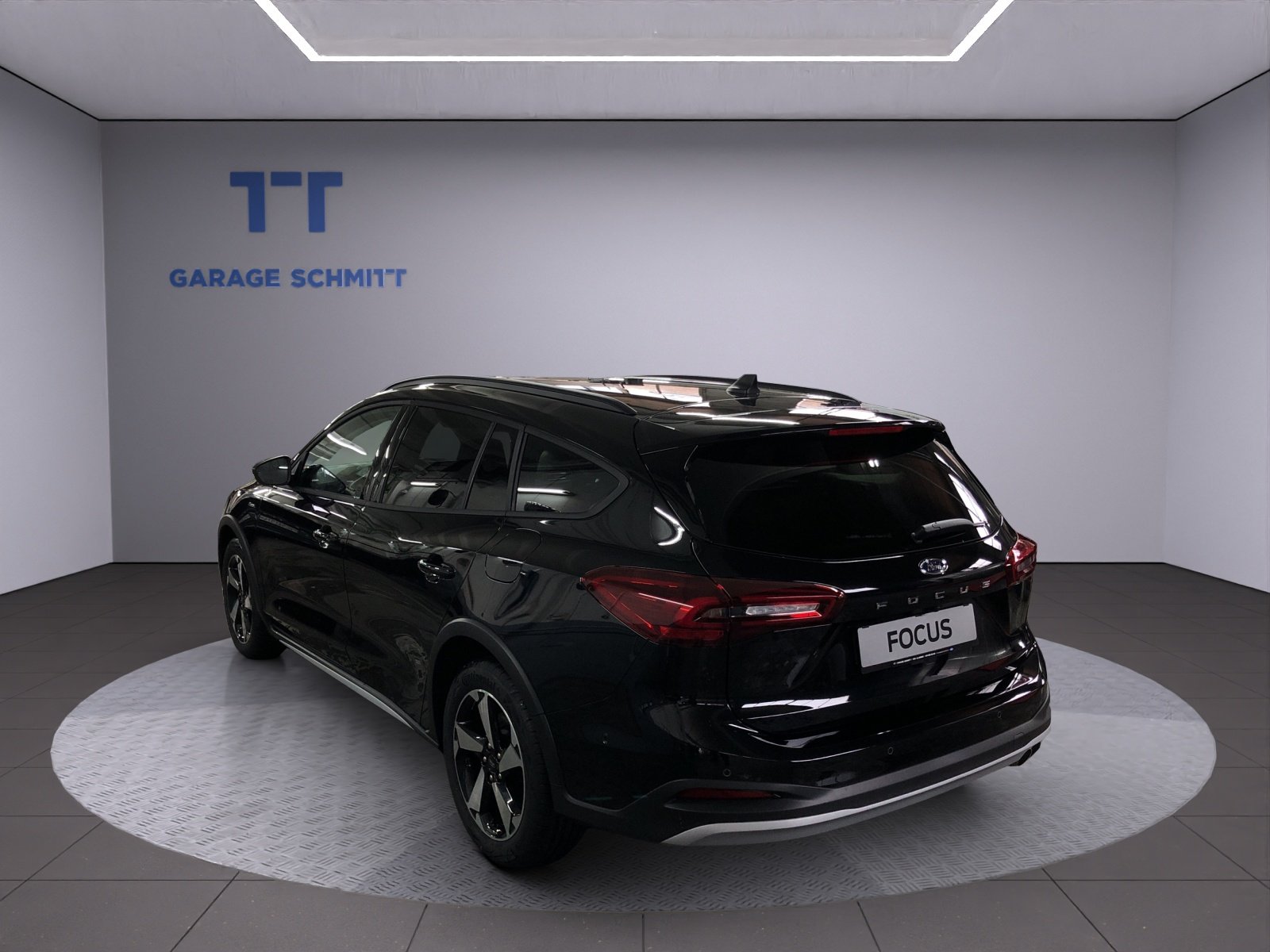 FORD Focus Station Wagon 1.0i EcoB, Mild-Hybrid Petrol/Electric, New car, Automatic - 2