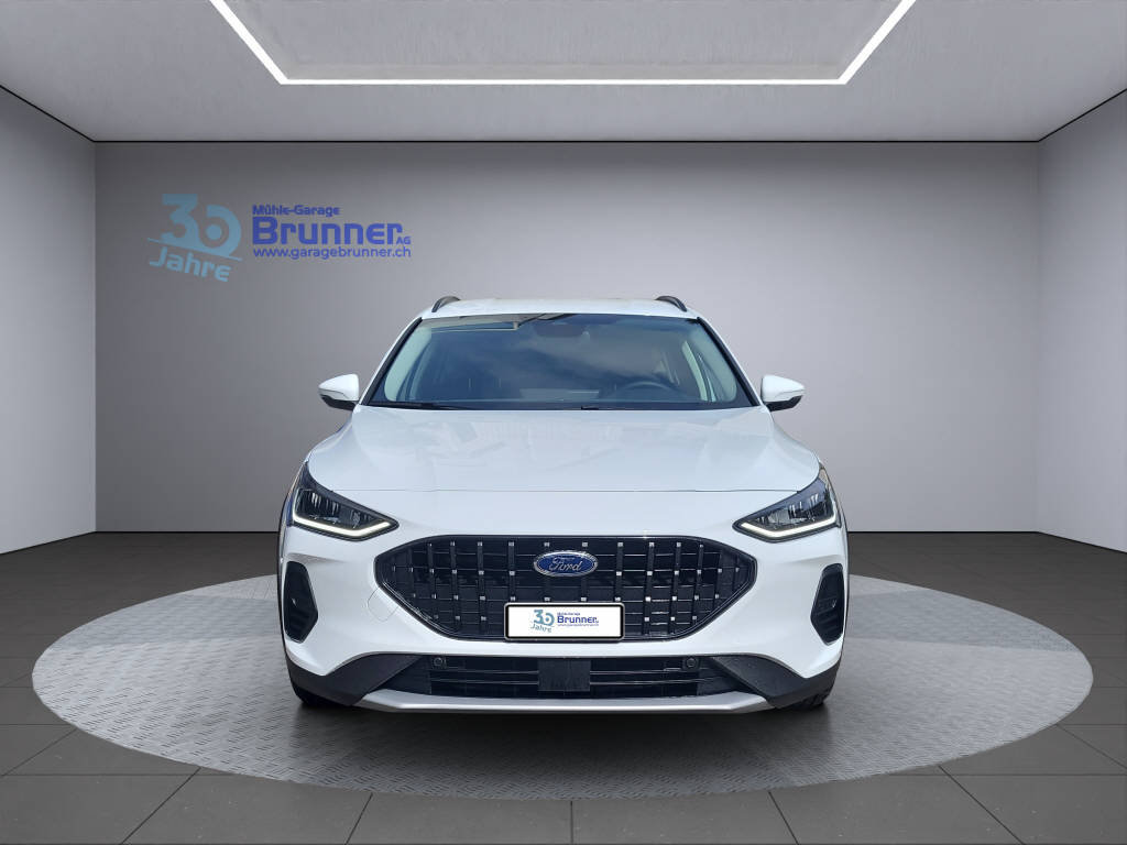 FORD Focus Station Wagon 1.0i EcoB 155 PS Active, Mild-Hybrid Petrol/Electric, New car, Automatic - 2