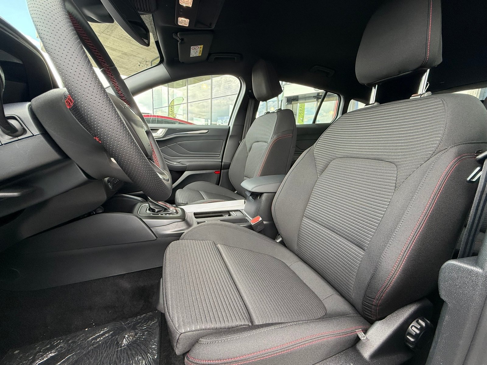 FORD Focus 1.0 MHEV ST-Line Automat, Hybride Léger Essence/Électricité, Voiture nouvelle, Automatique - 7