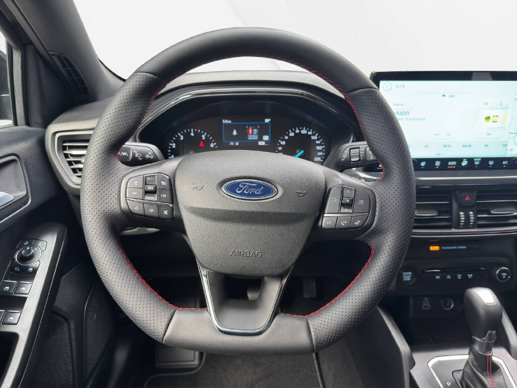 FORD Focus Kombi 1.0i EcoB Hybrid 155 ST-Line, Hybride Léger Essence/Électricité, Voiture nouvelle, Automatique - 6